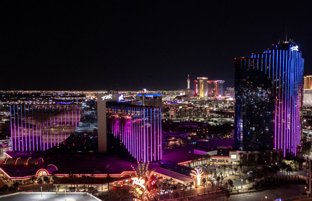 Illuminates The Las Vegas Skyline With a Dazzling Display of Lights ...